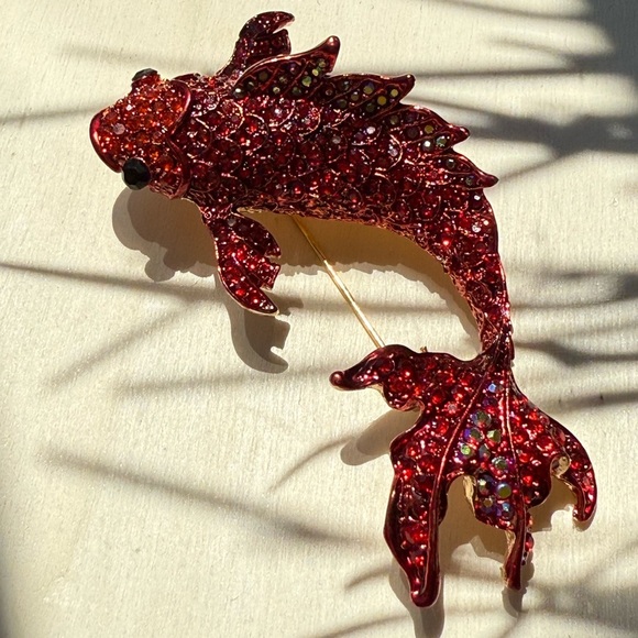 Betsey Johnson Red Crystal Carp Fish Brooch - Picture 12 of 14